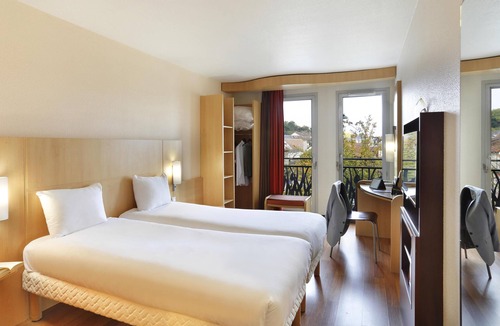 Etampes Hotel | ibis Etampes