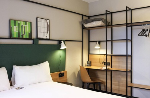 Courcouronnes Hotel | Ibis Evry-Courcouronnes