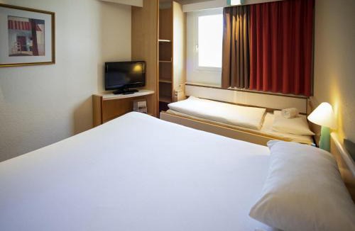 Granges-Paccot Hotel | ibis Fribourg