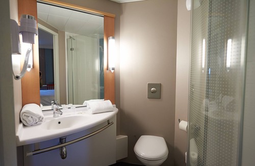 Les Herbiers Hotel | Ibis Les Herbiers