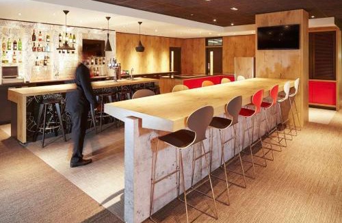 West Thurrock Hotel | ibis London Thurrock M25