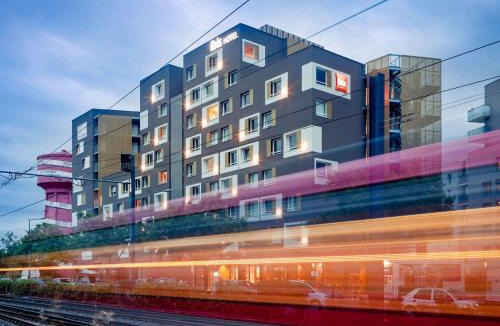 Vaulx-en-Velin Hotel | ibis Lyon Carre De Soie