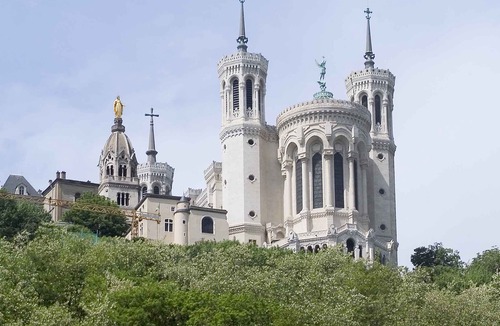 Saint Michel - Mairie Hotel | Ibis Lyon Centre