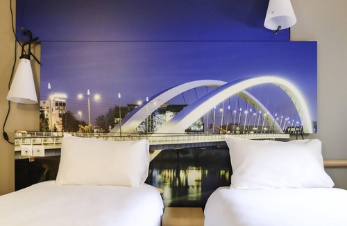 Gerland Hotel | ibis Lyon Gerland Rue Merieux
