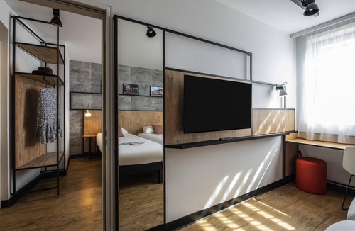 Saulaie - Claveliere Hotel | ibis Lyon Sud Oullins