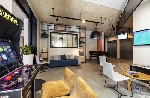 Saulaie - Claveliere Hotel | ibis Lyon Sud Oullins