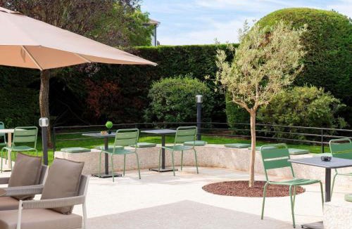 Manosque Hotel | ibis Manosque Cadarache