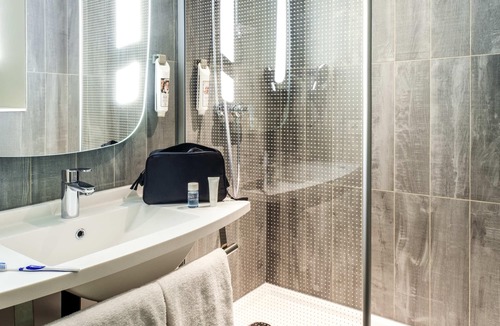 Moulins Hotel | ibis Moulins Sud