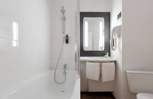 Saint Nicolas - Charles III - Ville vieille - Trois Maisons - Leopold Hotel | ibis Nancy Centre Gare et Congres
