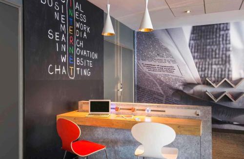 Madeleine-Champ de Mars Hotel | ibis Nantes Centre Gare Sud