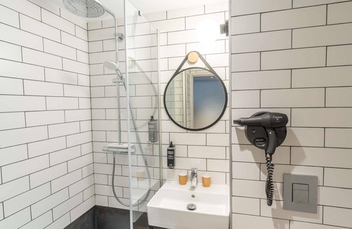 La Chapelle-Saint-Mesmin Hotel | Ibis Orleans La Chapelle Saint Mesmin