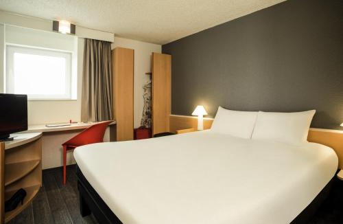 Chevilly-Larue Hotel | Ibis Orly Chevilly Tram 7