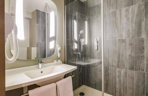 12th Arrondissement Hotel | ibis Paris Bercy Village 12ème