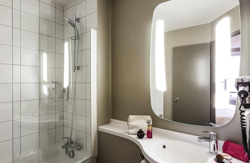 10th Arrondissement Hotel | ibis Paris Gare de l'Est TGV