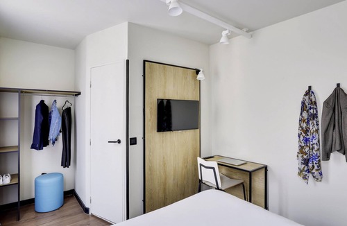 Levallois-Perret Hotel | ibis Paris Levallois Perret