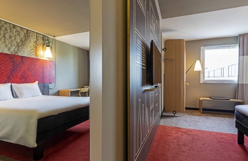 Pantin Hotel | ibis Paris Pantin Eglise