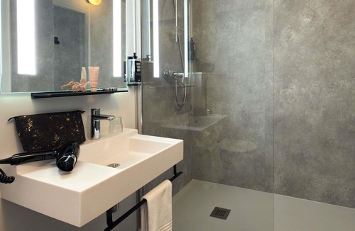 Cesson-Sevigne Hotel | ibis Rennes Beaulieu