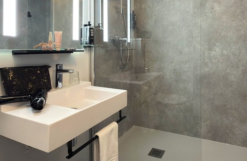 Cesson-Sevigne Hotel | ibis Rennes Beaulieu