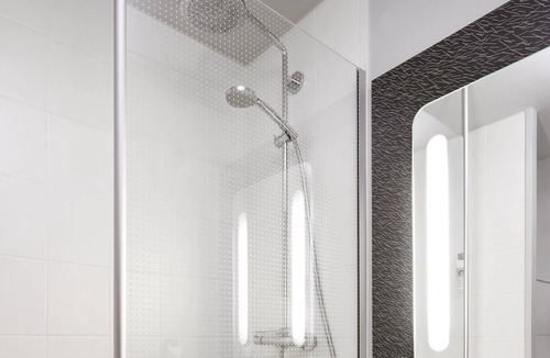 Le Coteau Hotel | ibis Roanne