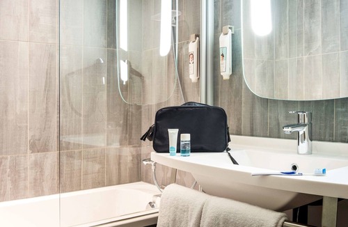 Rodez Hotel | ibis Rodez Centre Cathédrale
