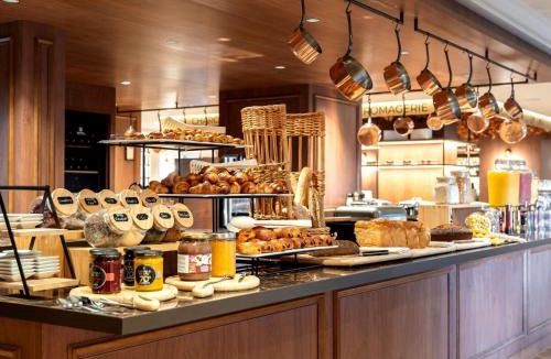 Quartier Saint-Marc - Croix de Pierre - Saint-Nicaise Hotel | ibis Rouen Centre Champ de Mars