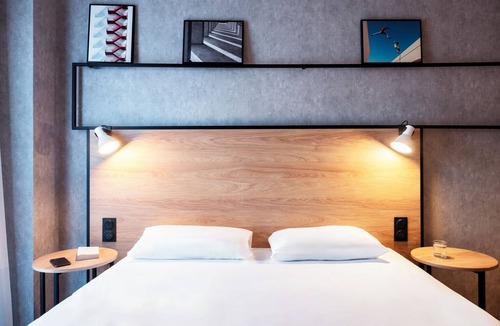 Quartier Saint-Marc - Croix de Pierre - Saint-Nicaise Hotel | ibis Rouen Centre Champ de Mars