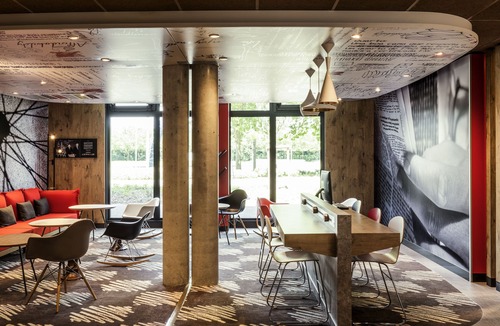 Montigny-le-Bretonneux Hotel | ibis Saint Quentin En Yvelines Velodrome