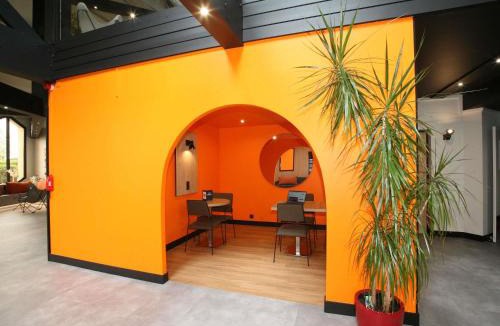 Saint-Lo Hotel | ibis Saint-Lô