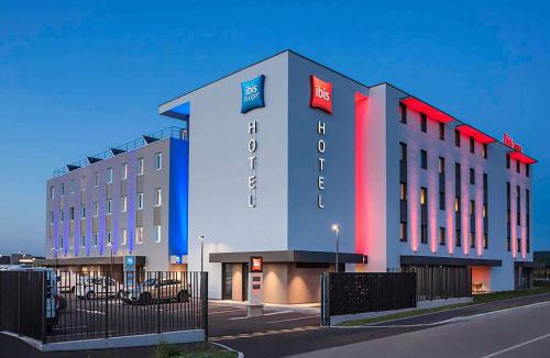 Sens Hotel | ibis Sens