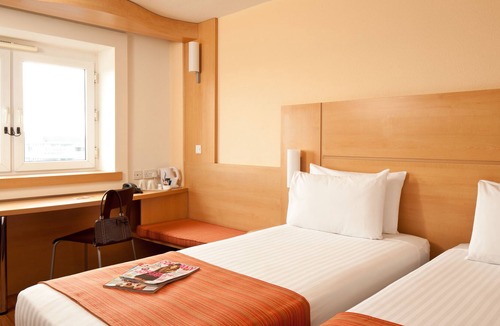 Stevenage Hotel | ibis Stevenage Centre