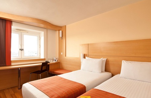Stevenage Hotel | ibis Stevenage Centre