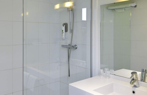 Champniers Hotel | ibis Styles Angouleme Nord