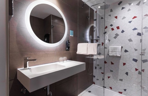 El Parc i la Llacuna del Poblenou Hotel | ibis Styles Barcelona City Bogatell