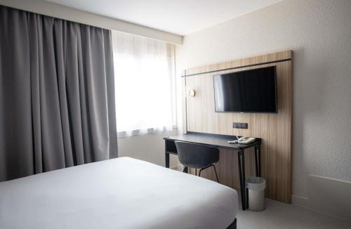 Saint-Jean-Baptiste Hotel | ibis Styles Besançon
