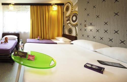 Saint-Jean-Baptiste Hotel | ibis Styles Besançon