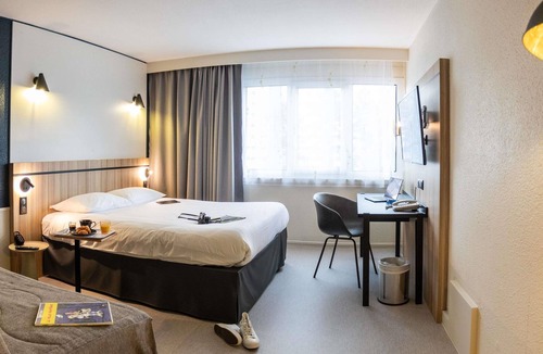 Saint-Jean-Baptiste Hotel | ibis Styles Besançon