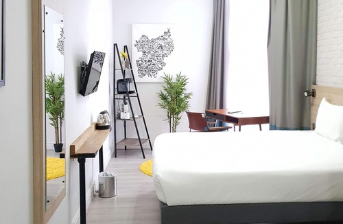 Oldbury Hotel | ibis Styles Birmingham Oldbury