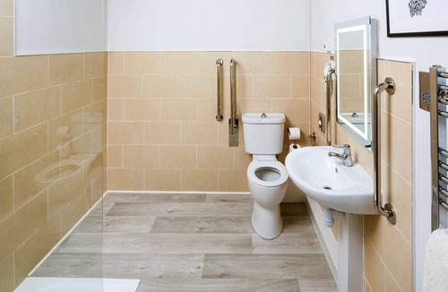 Oldbury Hotel | ibis Styles Birmingham Oldbury