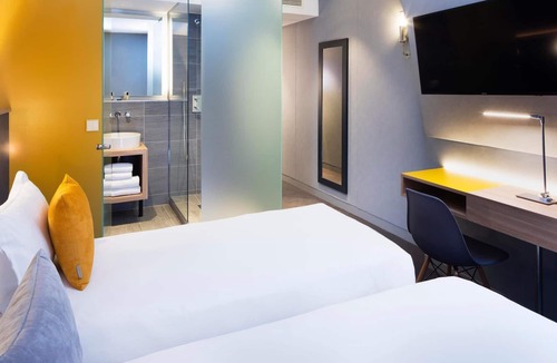Bourg-la-Reine Hotel | ibis Styles Bourg La Reine