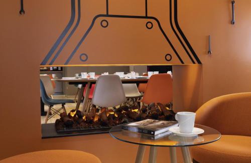 Bourg-la-Reine Hotel | ibis Styles Bourg La Reine