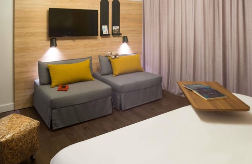 Carcassonne Hotel | ibis Styles Carcassonne La Cité