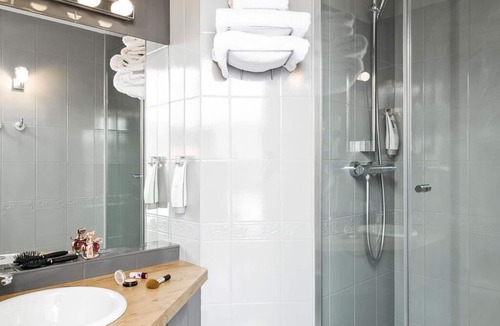 Le Coudray Hotel | ibis Styles Chartres