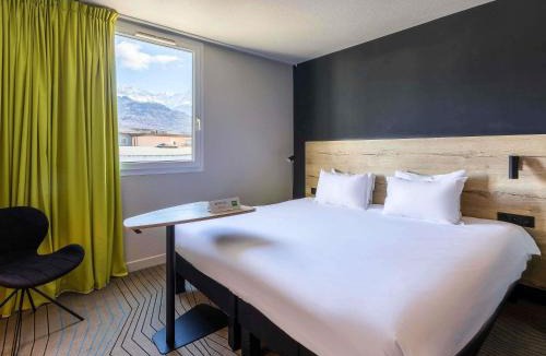 Crolles Hotel | Ibis Styles Crolles Grenoble A41