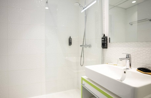 Beauce Hotel | ibis Styles Fougères