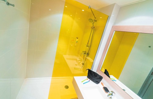 Enclos Hotel | ibis Styles Honfleur Centre Historique