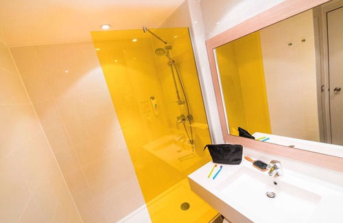 Enclos Hotel | ibis Styles Honfleur Centre Historique