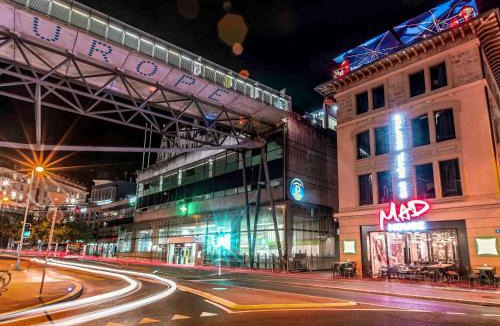 Lausanne Center Hotel | ibis Styles Lausanne Center MadHouse