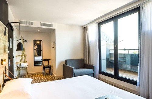 Laval Hotel | ibis Styles Laval Centre Gare