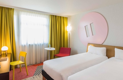 Bron Hotel | ibis Styles Lyon Bron Eurexpo