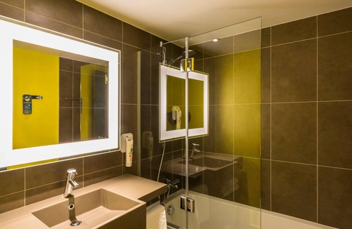 Bron Hotel | ibis Styles Lyon Bron Eurexpo